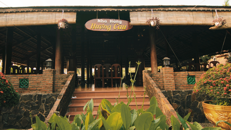 Giới thiệu đôi nét về nhà hàng Hương Cau