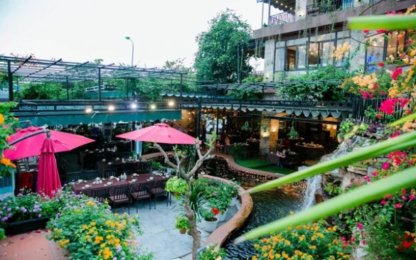 Không gian quán và thiết kế