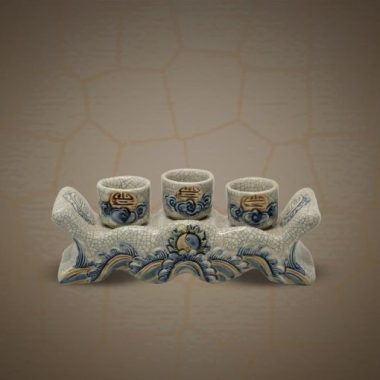 Kỷ 3 Ngai Men Rạn Đắp Nổi Bát Tràng