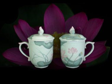 Ly bia sứ Minh Long cao cấp 0.3 L Mẫu Đơn Sen Màu cao cấp