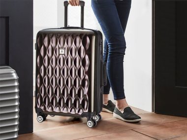 Vali du lịch Armour Travel Zone 28 inch - Màu đỏ -LTZ975RED