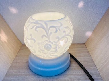 Đèn Xông Tinh Dầu Mắt Ngọc Tam Giác Nổi sang trọng