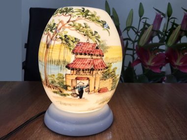 Đèn Xông Tinh Dầu Bát Tràng Dáng Trứng Cổng Làng giá tốt