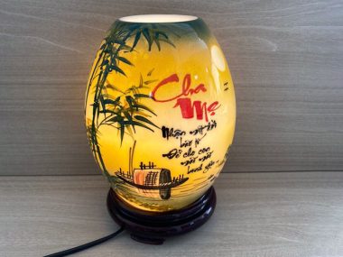 Đèn Xông Tinh Dầu Size Lớn Dáng Trứng- Chữ Cha Mẹ ưa chuộng