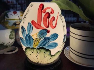 Đèn Xông Tinh Dầu Size Lớn Dáng Trứng- Chữ Lộc đẹp