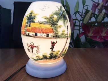 Đèn Xông Tinh Dầu Bát Tràng Dáng Trứng Phong Cảnh giá rẻ