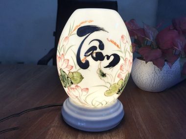 Đèn Xông Tinh Dầu Bát Tràng Thư Pháp Chữ Tâm đẹp