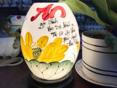 Đèn Xông Tinh Dầu Bát Tràng Dáng Trứng Chữ An S2 chính hãng