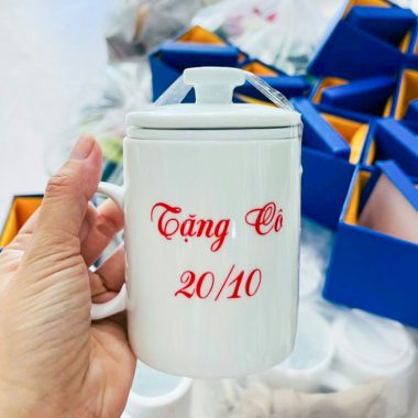 Ca trà có nắp in logo quà tặng phụ nữ 20/10