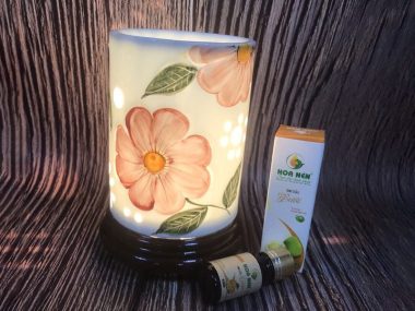 Đèn Xông Tinh Dầu Trụ Hoa Nổi Màu đẹp