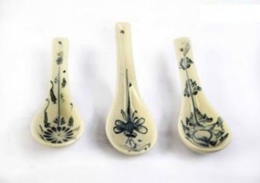 Muỗng Cơm Bát Tràng Tam Thái Hoa Cúc Đen đẳng cấp