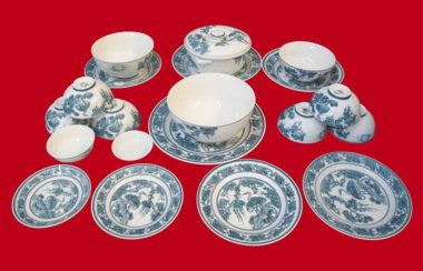 Bộ Bàn Ăn Bát Tràng Vẽ Tùng Hạc 22 Sản Phẩm chính hãng