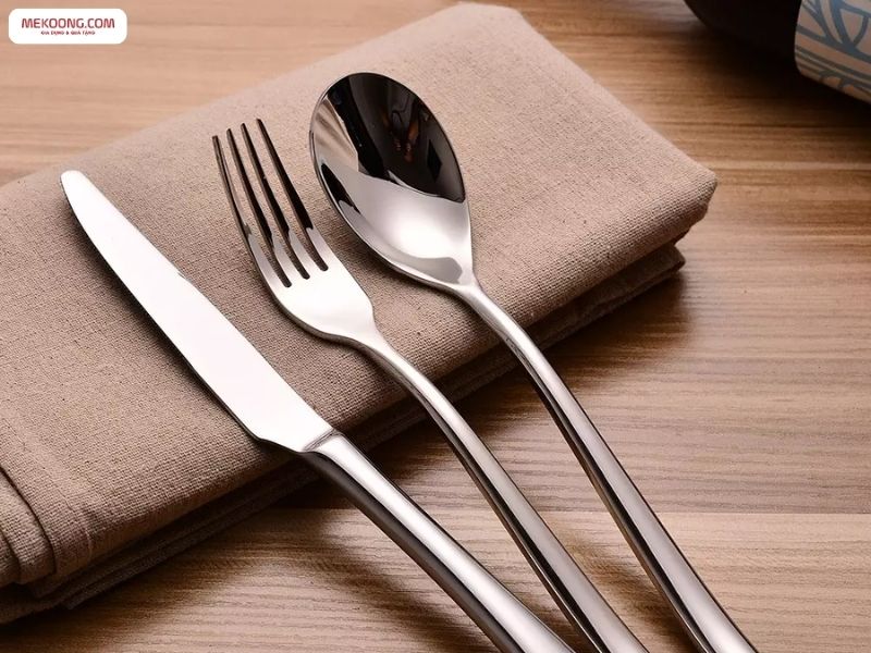 Các Loại Dụng Cụ Nhà Hàng Phường Cầu Ông Lãnh TPHCM Do Mekoong Cung Cấp