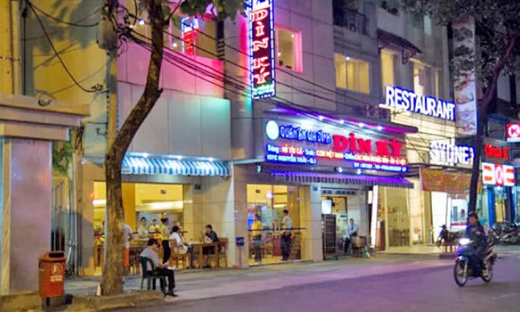 nhà hàng dìn ký